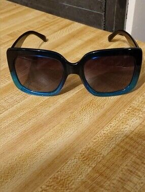 Kurt Geiger NWT Ombre Oversized Sunglasses W/Soft Pouch